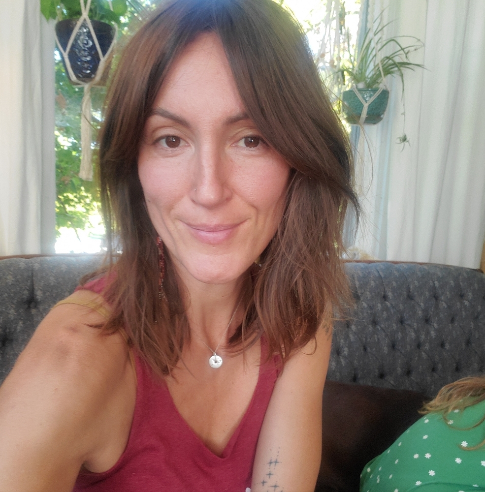 Meet your Posher, Jennifer